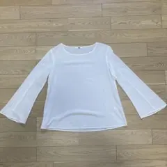 UNIQLO レーヨンエアリーフレアtブラウス　ホワイト　M セレモニー