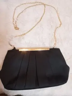 サテンプリーツパーティーバッグ　ブラック