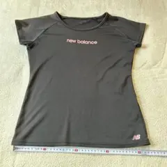 adidas レディース　Tシャツ