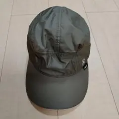 キャップカーキ