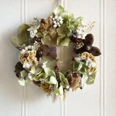 木の実と紫陽花のリース