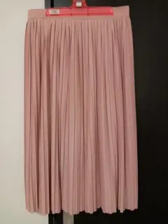 新品！ タグ付 スカート GU プリーツスカート ピンク （さらに10%オフ）