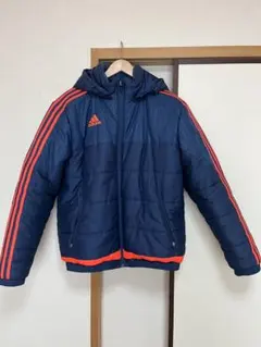 アディダス　ネイビーダウンジャケット蛍光オレンジライン