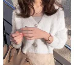 GRL　ショート丈パールボタンシャギーニットカーディガン