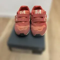 Item thumbnail for item 78d89a81-574d-47e0-b11c-c2162ca2a621