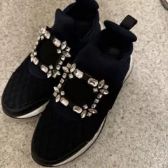 ロジェ風♡ビジュースニーカー♡ 2025年最新】ロジェヴィヴィエ 風の人気アイテム - メルカリ