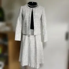 ビームスハート❤︎ノーカラージャケット セットアップＭサイズの方におすすめ　スーツ