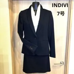 INDIVI黒のスーツセット（ジャケット＆スカート）⭐️美品クリーニング済(A5)