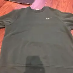 Nike ダークグリーン クルーネック トレーナー