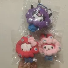 レア！万博限定　なりきりクロミちゃん、マイメロ　キティの3つセットにて販売！