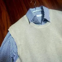 ユニクロ　ニットベスト
