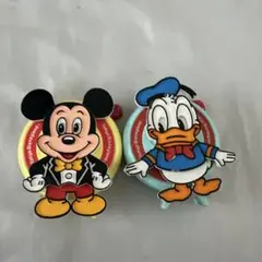 中古 ディズニー ミッキーマウス ドナルド　レトロバッジ