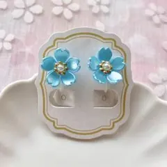No.1859 ハンドメイド　パールの桜のイヤリング（ブルー）