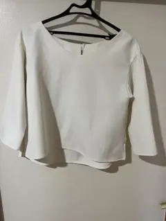 NATURAL BEAUTY BASIC 白ブラウス　七分　美品