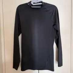 Under Armour HeatGear XL ブラック アンダーシャツ