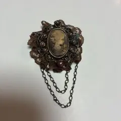 レース装飾 ブローチ