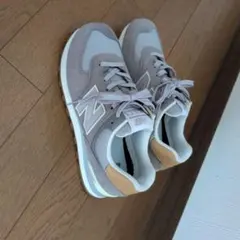 New Balance グレー スニーカー