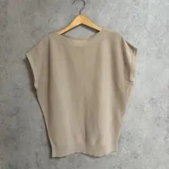 PLST プラステ　トップス　ニット　ベージュ　サマーニット