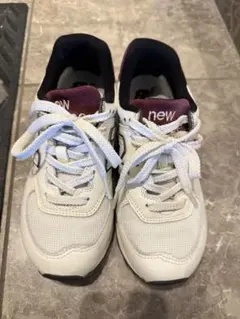 【New Balance】スニーカー 23cm ホワイト×バーガンディ