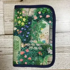 ユキエモン　シークレットガーデン　ハンドメイド　お薬手帳ケース