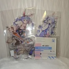ホロライブ兎田ぺこら　アクリルスタンド　2個