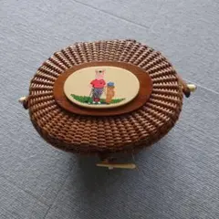 ラタン製丸型かごバッグ