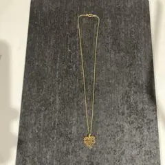 ブドウの葉と房の金色ネックレス　約40㎝