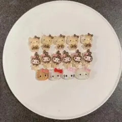 No.995【B級品】ハローキティ　ネイルパーツ　15個