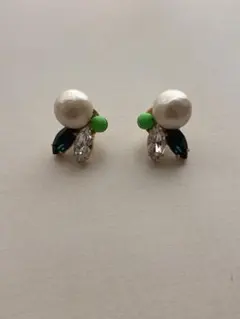 スワロフスキークリスタル ピアス☆新品◯未使用