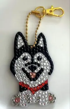 ハスキー犬 キーホルダー チャーム ハンドメイド ラインストーン装飾 チェーン付