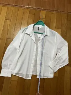H&M 長袖シャツ　ホワイト　白　L〜L L 夏に涼しい　コットン　シンプルのサムネイル