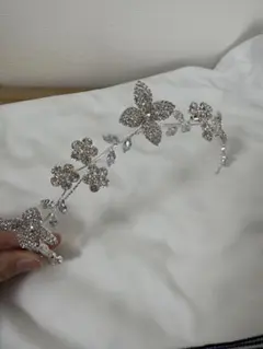 【値下げ中】花モチーフヘッドドレス/ティアラ【着用画像あり】