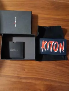新品未使用　Kiton ロゴデザイン 二つ折りカードケース 箱有
