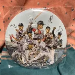 東京ヤクルトスワローズ SEASON SEATサイン入りフォトスタンド大缶バッジ