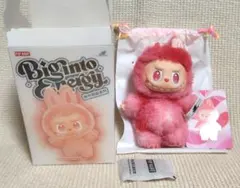 ポップマート　ラブブ　エナジーシリーズ　ぬいぐるみペンダントLove赤