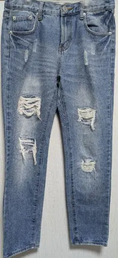 ダメージ ジーンズ