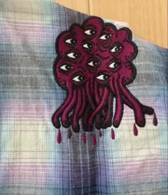 【PUNK DRUNKERS】遊び心満載！モンスター刺繍チェックシャツのサムネイル