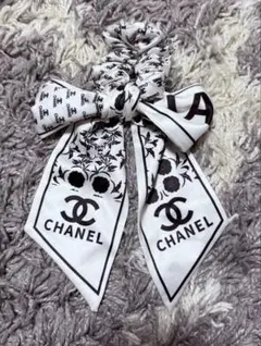 ノベルティCHANEL フラワープリント リボンヘアアクセサリー