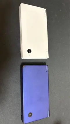 早い者勝ち！！ニンテンドーDSi ホワイト＆ブルー 本体　ソフト付き