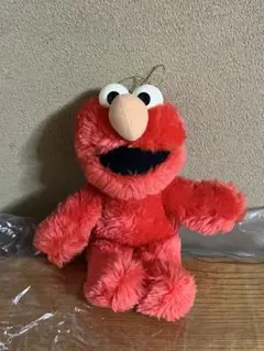 セサミストリート エルモ ぬいぐるみ赤