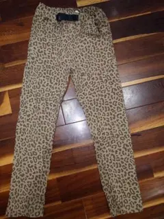 15(美品)BREEZE ヒョウ柄 パンツ 140サイズ