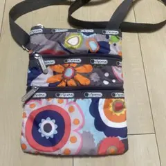 LeSportsac 花柄　3ジッパー ショルダーバッグ