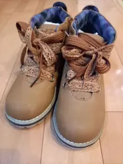 ブラウン レースアップブーツ