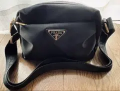 PRADA ブラック ショルダーバッグ