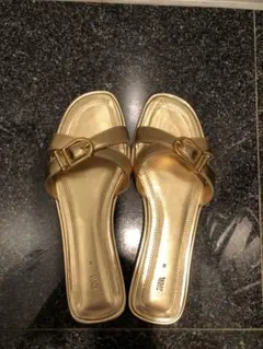 ZARAサンダル　38