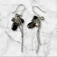 た*ご様 ピアス　両耳　フリンジデザイン ブラック　シルバー　ハート　揺れる　華