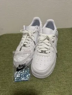 Nike Air Force 1 Low NOCTA Triple Whiteのサムネイル