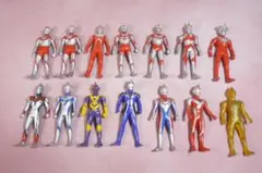 トレーディングフィギュア　ウルトラマン　14体