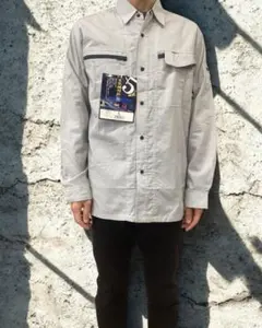 グレー 長袖シャツ 胸ポケット付き