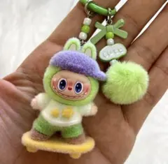 ラブブ らぶぶ Labubu キーホルダー 大人気　ストラップ